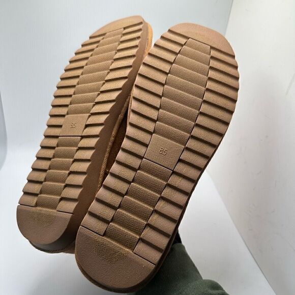 CUSHIONAIRE Women's Faux Shearling Genuine Suede cozy mule slippers +Memory Foam - Picture 5 of 7